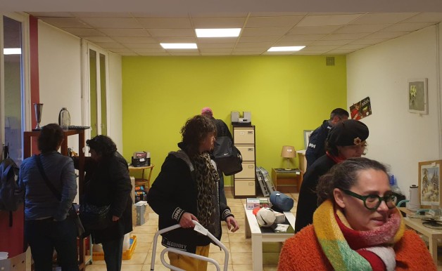 Succès de la braderie de la résidence Louis-Blanc